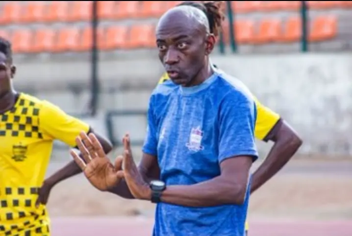 Bala Abubakar begins reign as Doma Utd coach