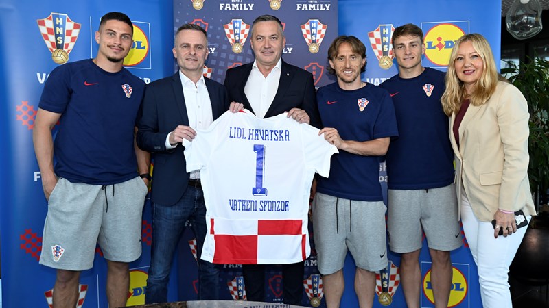 Lidl Croatia Sponsors Croatian Men's Football Team