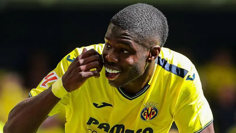 Villarreal Striker Barry Set For Everton Medical