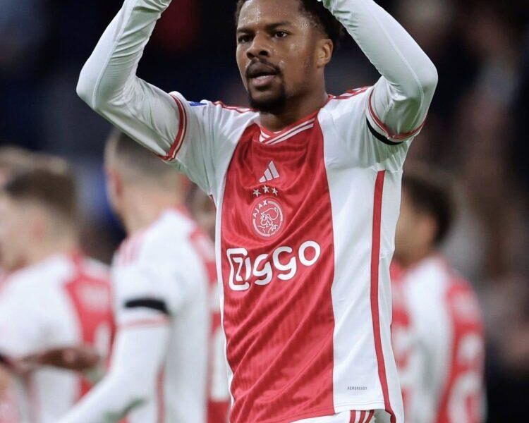 Ex-Arsenal Star Akpom Linked With PL Clubs