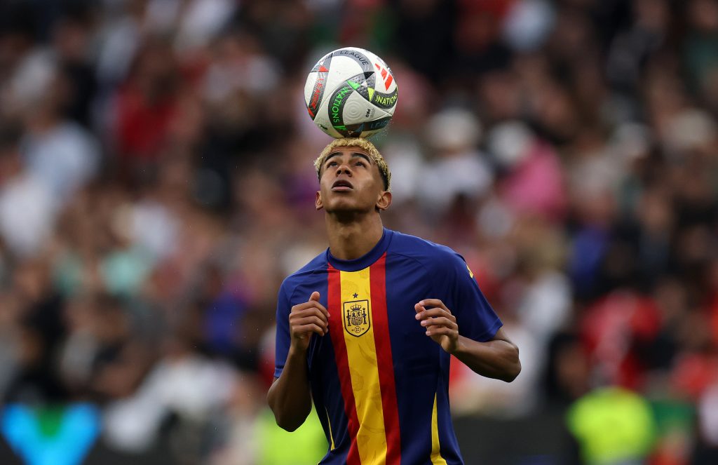 Barcelona’s Lamine Yamal training individually as part of his recovery plan to be fit for El Clasico against Real Madrid.