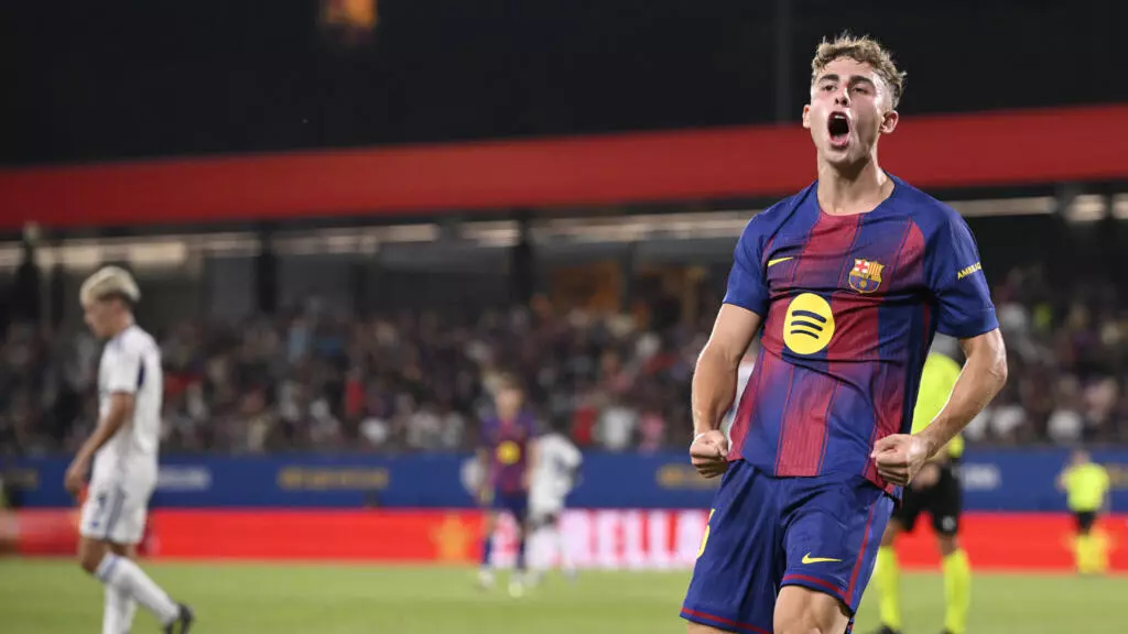 Flick Hopes To Keep López Amid Chelsea Interest