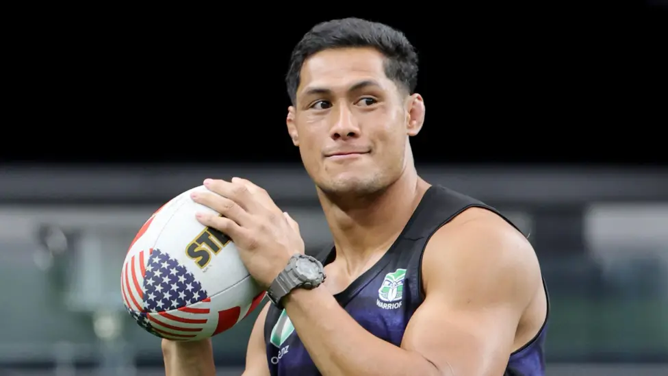 Australian Rugby League Commission chairman Peter V’Landys speaking at a press conference about R360 player ban