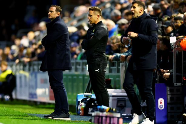 Frank Lampard and John Mousinho arguing on the touchline during Portsmouth vs Coventry match