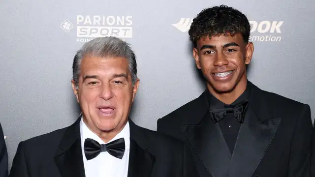 Lamine Yamal celebrating with Barcelona after scoring, teenage star hailed as a football genius