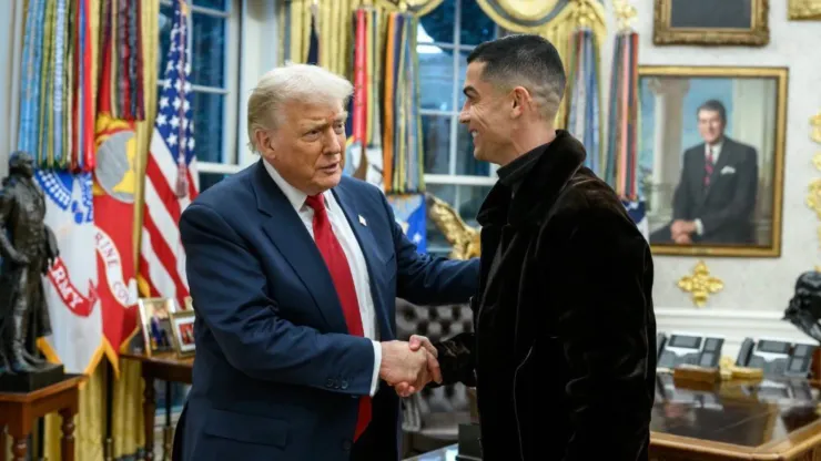 Cristiano Ronaldo Standing With President Donald Trump During White House Visit