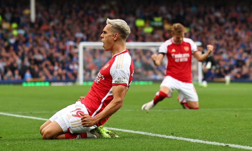 Leandro Trossard Celebrating A Goal For Arsenal