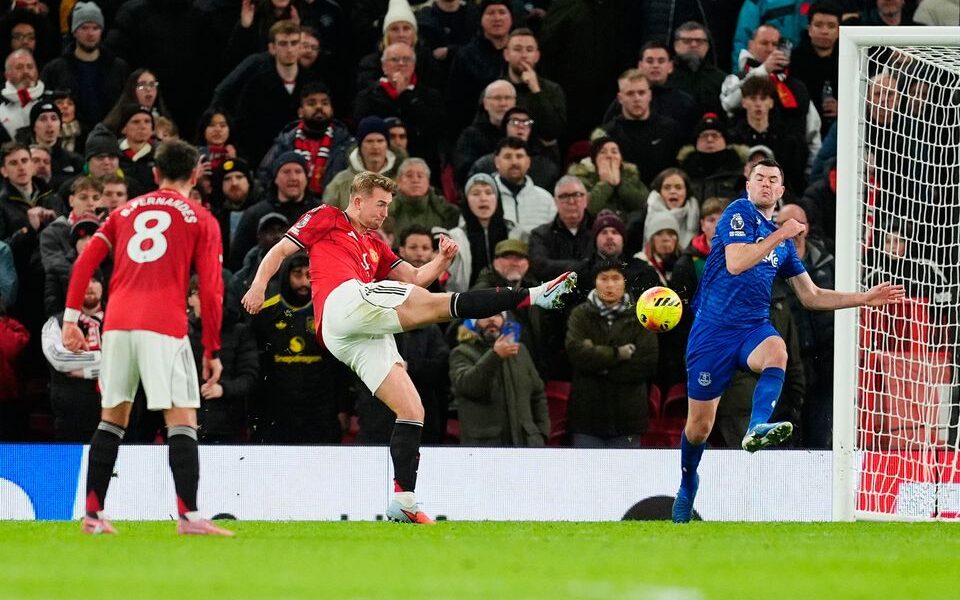 Matthijs de Ligt frustrated during Manchester United vs Everton Premier League match
