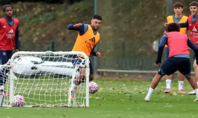 Mikel Arteta and Alex Oxlade-Chamberlain reunited during Arsenal training 2025