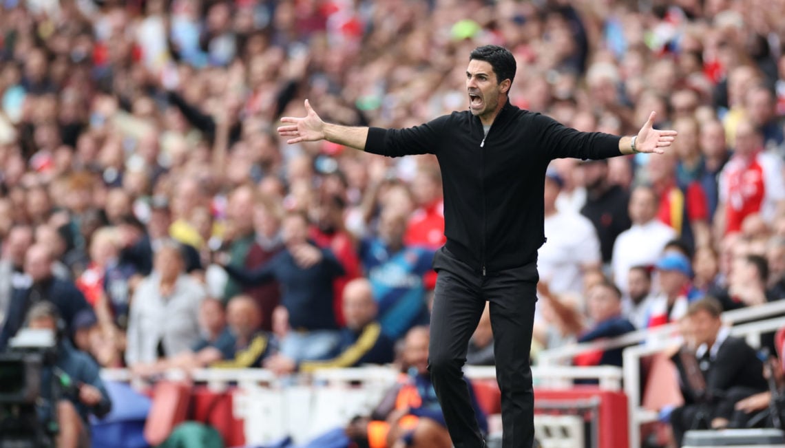 Mikel Arteta looking concerned on the touchline during an Arsenal match