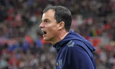 Sunderland boss Regis Le Bris celebrating after holding Arsenal to a Premier League draw