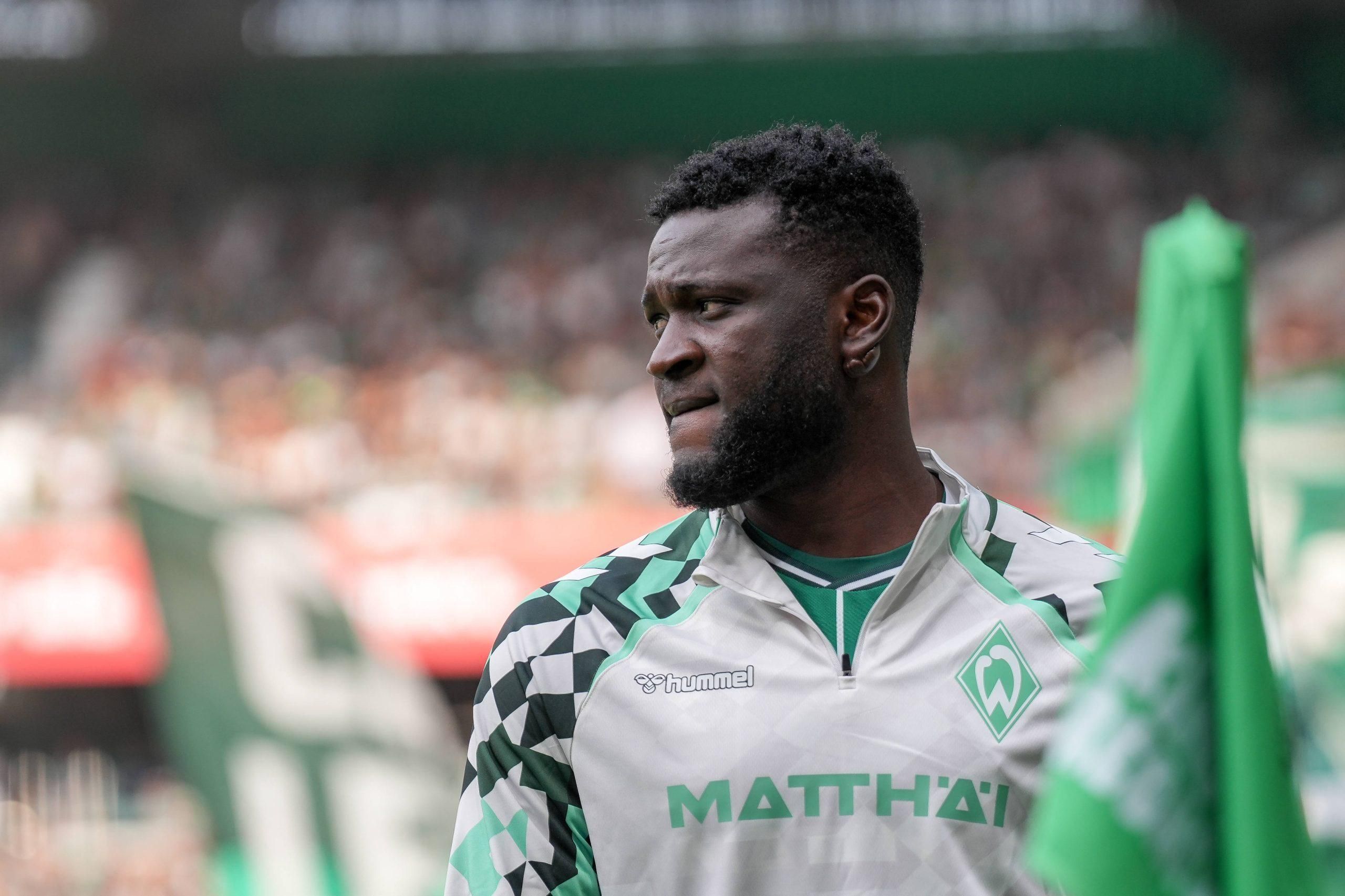 Victor Boniface in Werder Bremen training 2025 after coach criticism