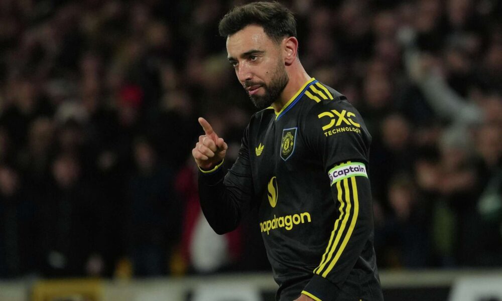 Bruno Fernandes celebrating after scoring for Manchester United against Wolves.