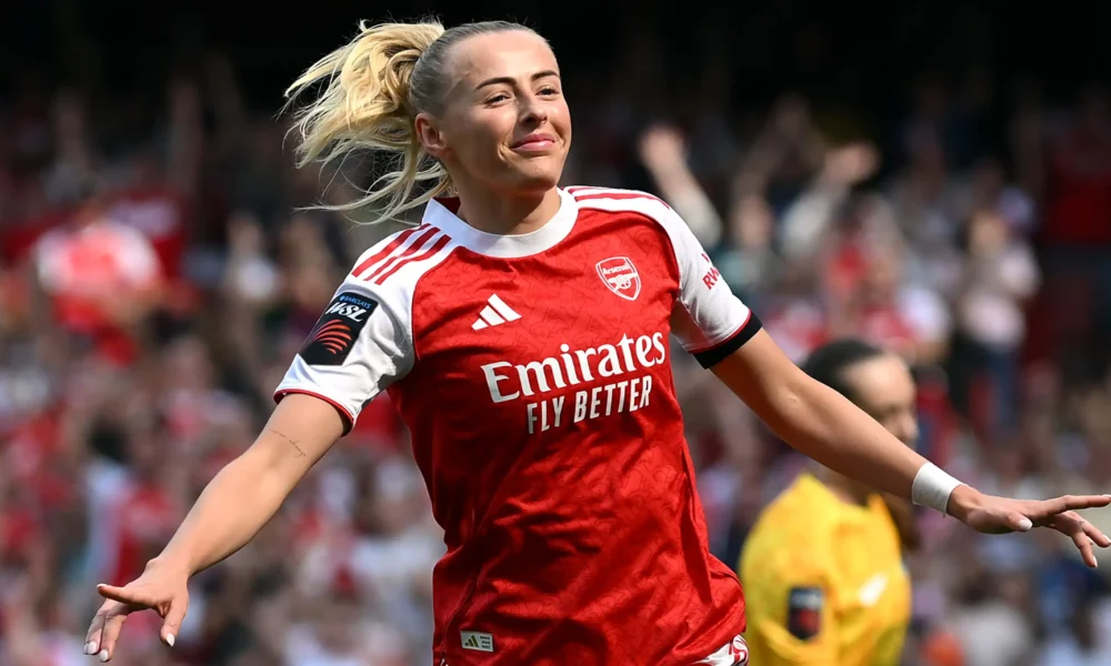 Chloe Kelly playing for Arsenal in the 2025-26 WSL season.