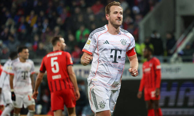 Harry Kane celebrating after scoring for Bayern Munich in Bundesliga match against Heidenheim