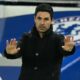 Mikel Arteta giving instructions on the touchline during Arsenal vs Chelsea