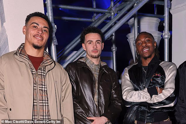 eberechi eze at burberry london fashion week autumn winter 2026 show