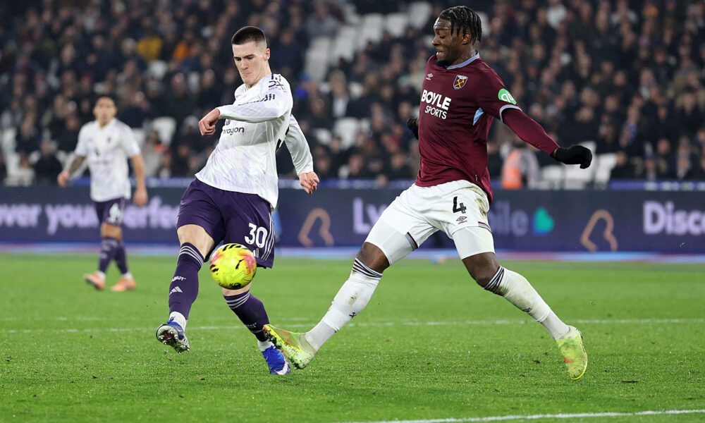 Benjamin Sesko celebrating his late equaliser for Manchester United against West Ham