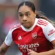 arsenal women forward olivia smith stretchered off after head collision against bristol city