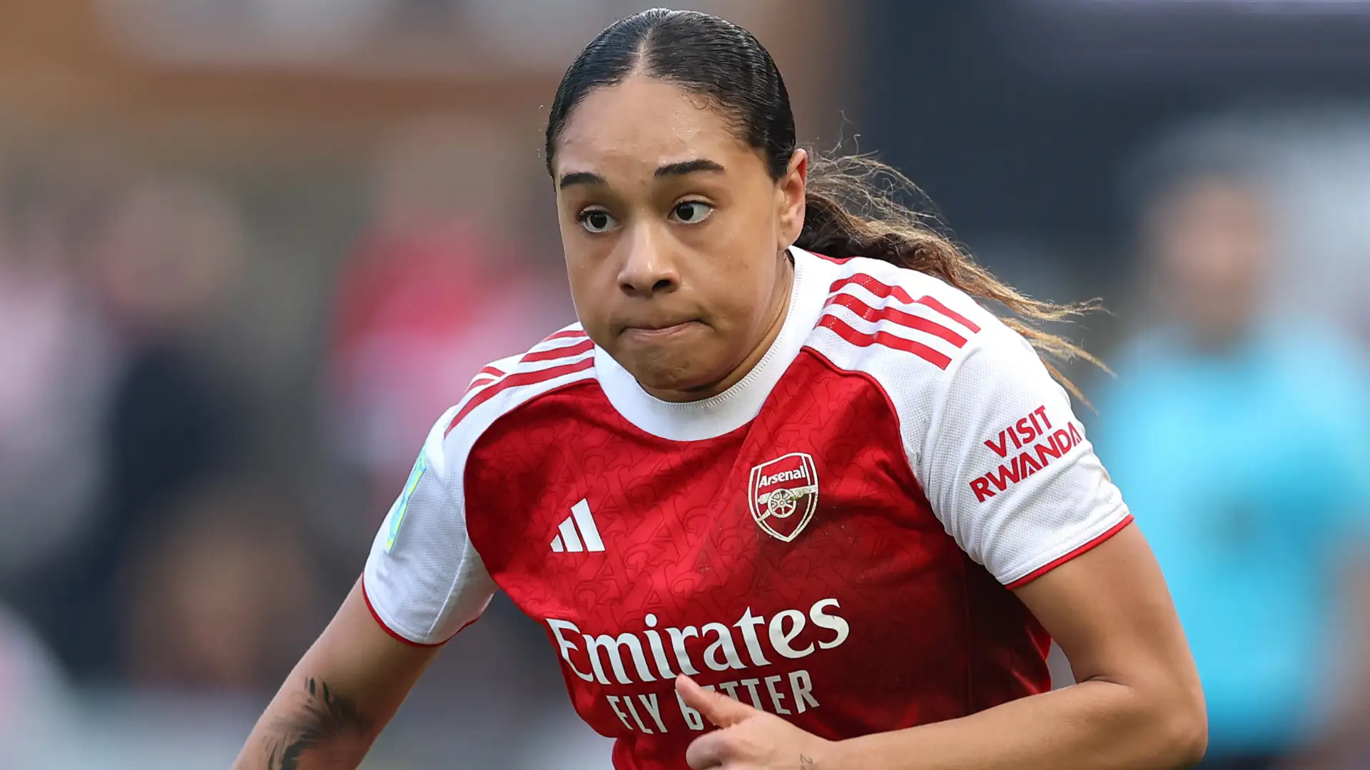 arsenal women forward olivia smith stretchered off after head collision against bristol city