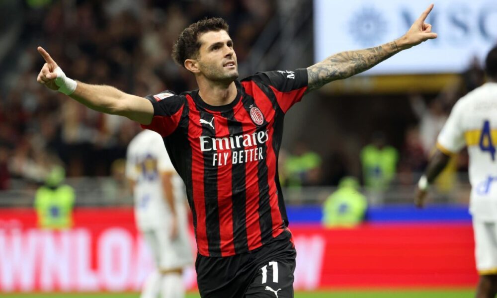 Christian Pulisic in action for AC Milan during a Serie A match amid contract uncertainty