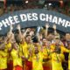 Lens players celebrate winning the Trophee des Champions against PSG at Stade Bollaert-Delelis